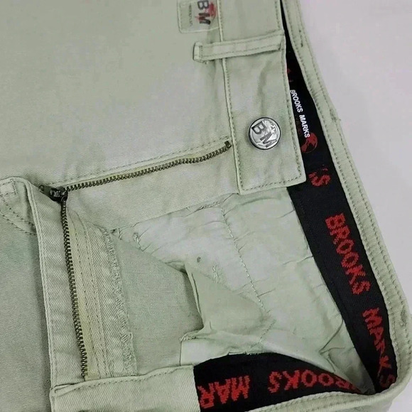 BROOKS MARKS UNIVERSAL PANEL PANT IN PISTACHIO - Picture 10 of 16